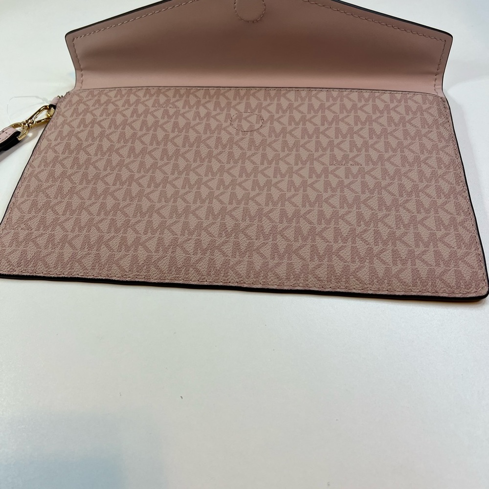 Michael Kors Envelope Pink Leather Signature Pocket Flap Wristlet/Clutch NWOT - Picture 7 of 11
